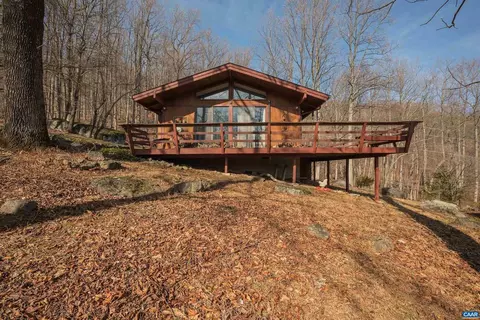 Graves Rd, Graves Mill, VA 22727