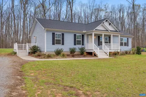 128 Evan Ln, Louisa, VA 23093