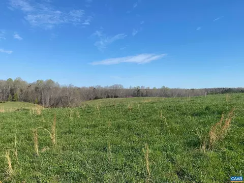 Kidds Dairy Rd, Scottsville, VA 24590