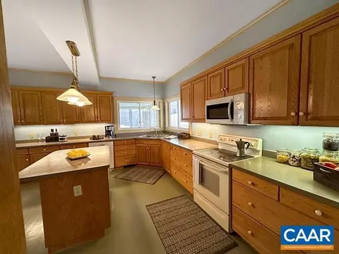 3334 Brownsburg Tpke, Raphine, VA 24472 photo 12