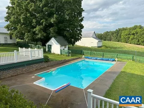 3334 Brownsburg Tpke, Raphine, VA 24472 photo 5