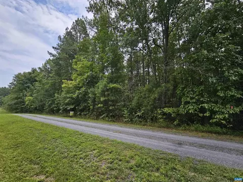 slate river trl, Arvonia, VA 23004
