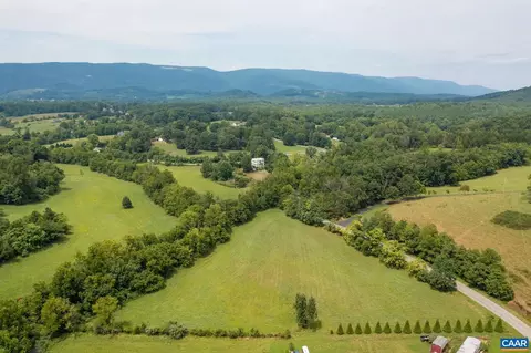 Ennis Mountain Rd, Afton, VA 22920