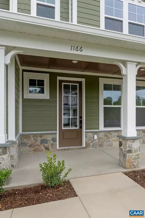 301 Sunbird Ln, Waynesboro, VA 22980 photo 6