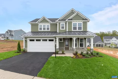 301 Sunbird Ln, Waynesboro, VA 22980