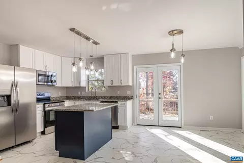 147 Jefferson Dr, Palmyra, VA 22963