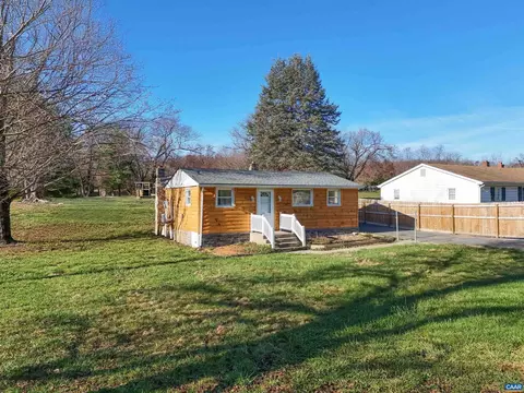 115 Shutterlee Mill Ln, Staunton, VA 24401