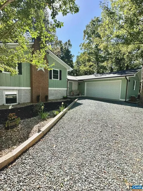 12 Highland Rd, Palmyra, VA 22963 photo 3