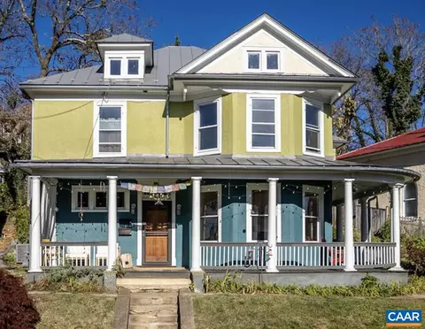 927 W Beverley St, Staunton, VA 24401