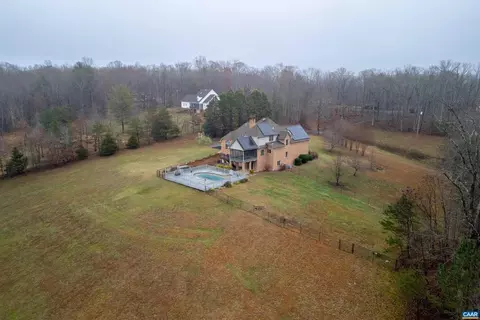 View/Area - 4654 Roaring Run Rd, Goode, VA 24556 photo 3 of 6