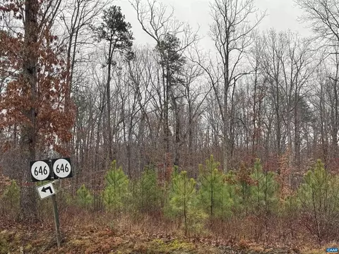 6872 W James Anderson Hwy #10, Gladstone, VA 24553
