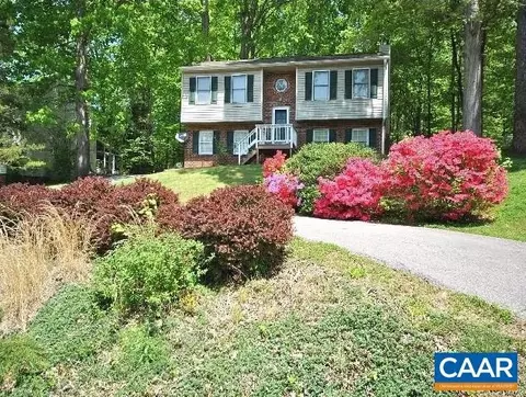 504 Jefferson Woods Dr, Forest, VA 24551
