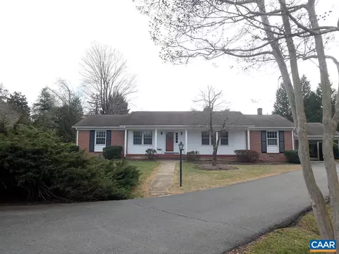 105 Dover Ct, Charlottesville, VA 22901