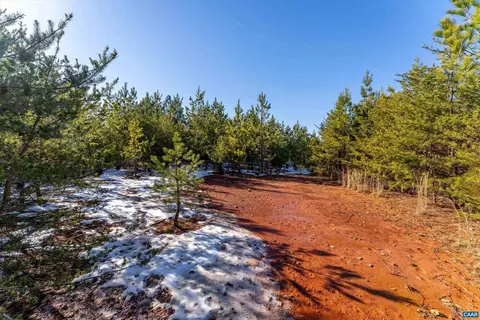 May Ln, Louisa, VA 23093 photo 4