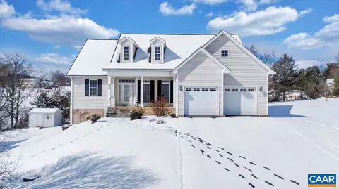 102 Wexford St, Staunton, VA 24401