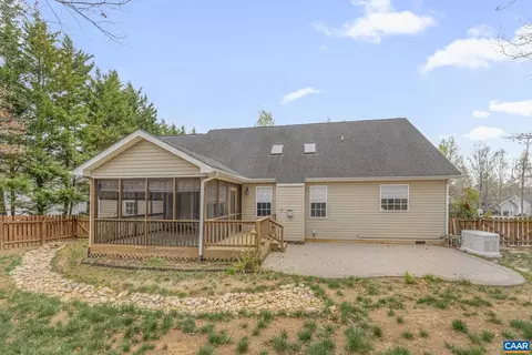 16 Begum Rd, Palmyra, VA 22963 photo 9