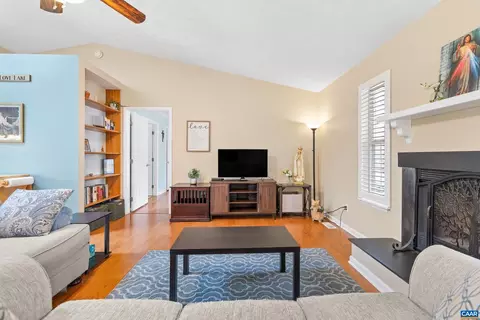 Living - 534 Jefferson Dr, Palmyra, VA 22963 photo 1 of 3