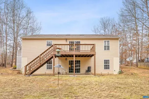 Exterior - 534 Jefferson Dr, Palmyra, VA 22963 photo 4 of 9