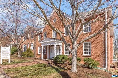 619 E High St #2, Charlottesville, VA 22902