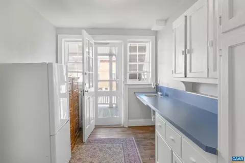 619 E High St #2, Charlottesville, VA 22902 photo 12