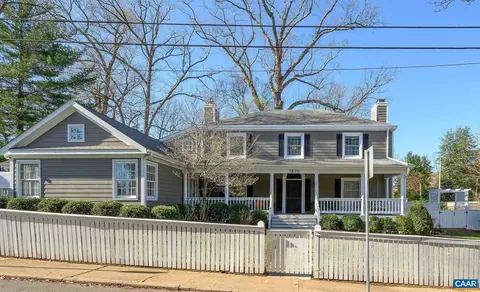 1810 Edgewood Ln, Charlottesville, VA 22903