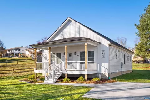 2216 Birch St, Staunton, VA 24401