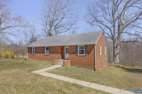 7104 Rockfish River Rd, Schuyler, VA 22969