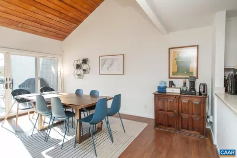 212 Turkey Ridge Rd, Charlottesville, VA 22903