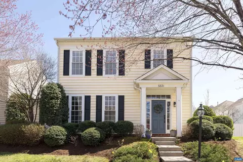 3221 Turnberry Cir, Charlottesville, VA 22911