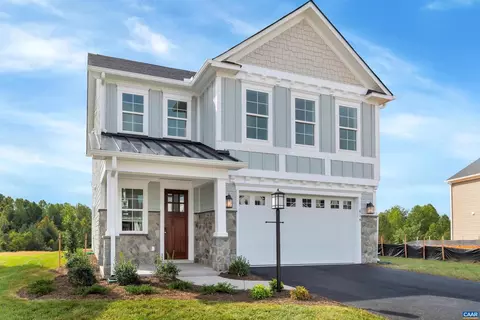 1304 Farrow Dr, Charlottesville, VA 22901