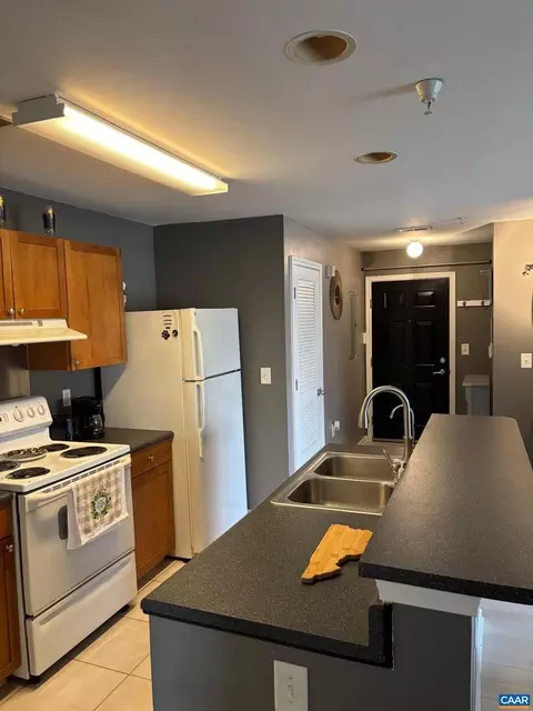 237 Yellowstone Dr #106, Charlottesville, VA 22903