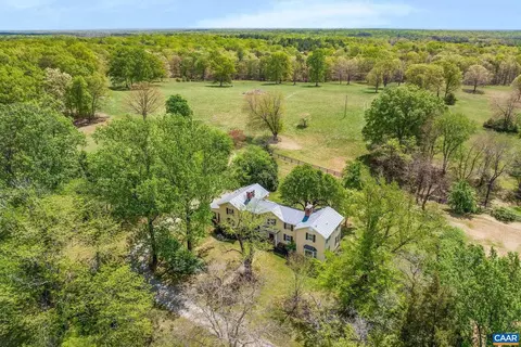 2176 Lindsay Rd, Gordonsville, VA 22942
