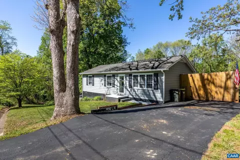100 Holmes Run Rd, Stanardsville, VA 22973