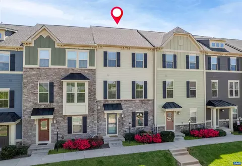 915 Flat Waters Ln, Charlottesville, VA 22911