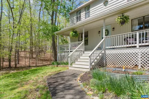 2 Amethyst Rd, Palmyra, VA 22963 photo 4