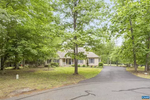 Exterior - 4 Chip Ct, Palmyra, VA 22963 photo 11 of 15