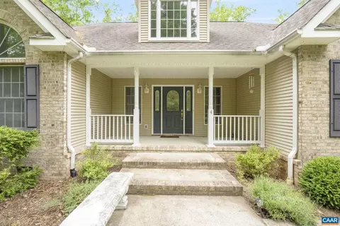 Exterior - 4 Chip Ct, Palmyra, VA 22963 photo 4 of 15