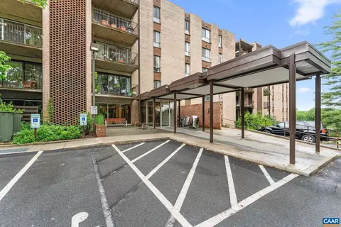 511 N 1st St #609, Charlottesville, VA 22902