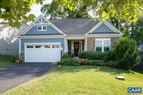 1257 Penfield Ln, Charlottesville, VA 22901