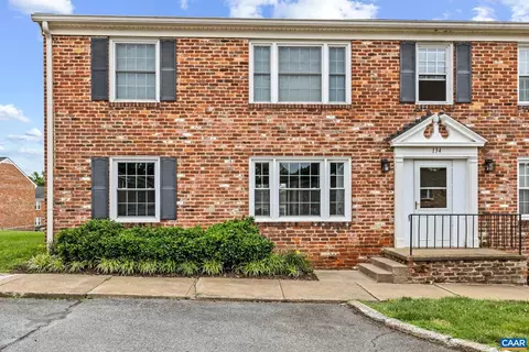 134 Hessian Hills Cir #2, Charlottesville, VA 22901