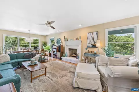 Living - 4 Lee Ct, Palmyra, VA 22963 photo 1 of 3