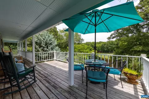 Exterior - 4 Lee Ct, Palmyra, VA 22963 photo 6 of 22