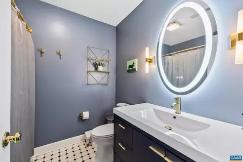 Bath - 4 Lee Ct, Palmyra, VA 22963 photo 6 of 6