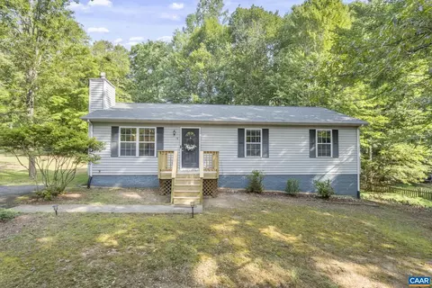 16 E Point Rd, Palmyra, VA 22963 photo 2