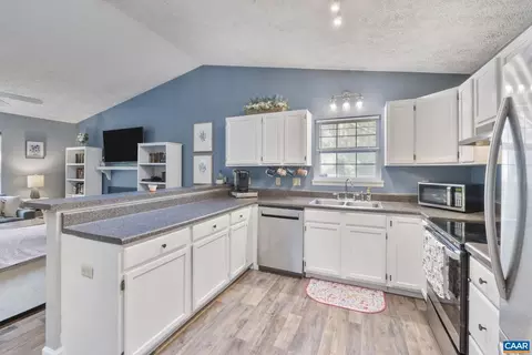16 E Point Rd, Palmyra, VA 22963 photo 12