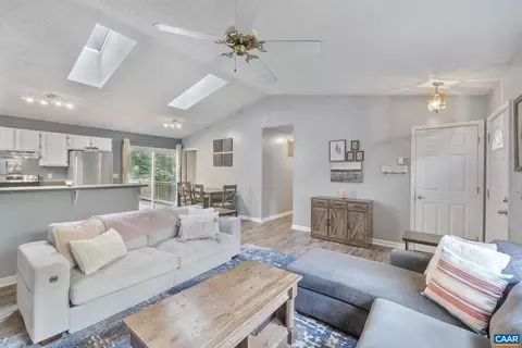 16 E Point Rd, Palmyra, VA 22963 photo 8