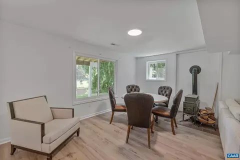 Dining - 2 Oak Grv, Palmyra, VA 22963 photo 4 of 5