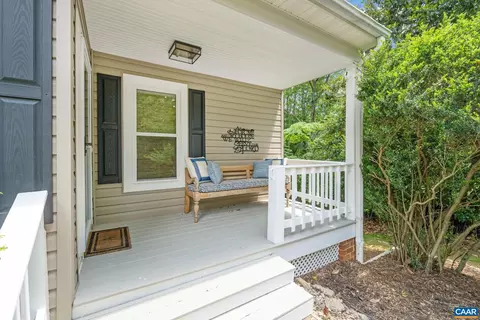 Exterior - 2 Oak Grv, Palmyra, VA 22963 photo 5 of 12