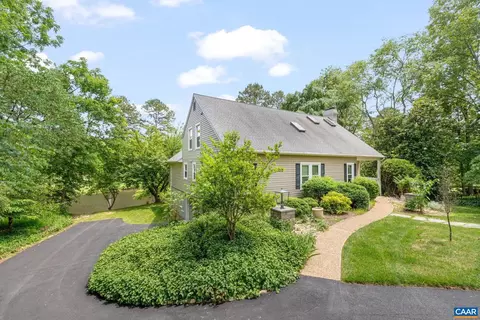 Exterior - 2 Oak Grv, Palmyra, VA 22963 photo 7 of 12