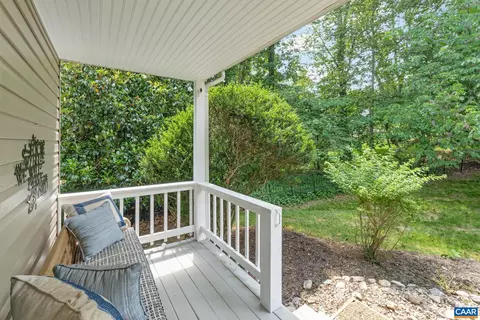 Exterior - 2 Oak Grv, Palmyra, VA 22963 photo 6 of 12